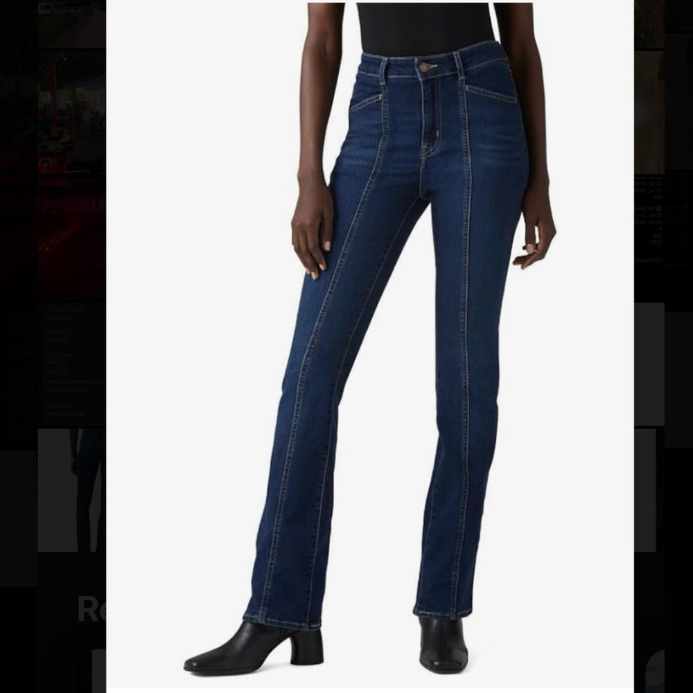Levi's 725 High Rise Bootcut Jeans